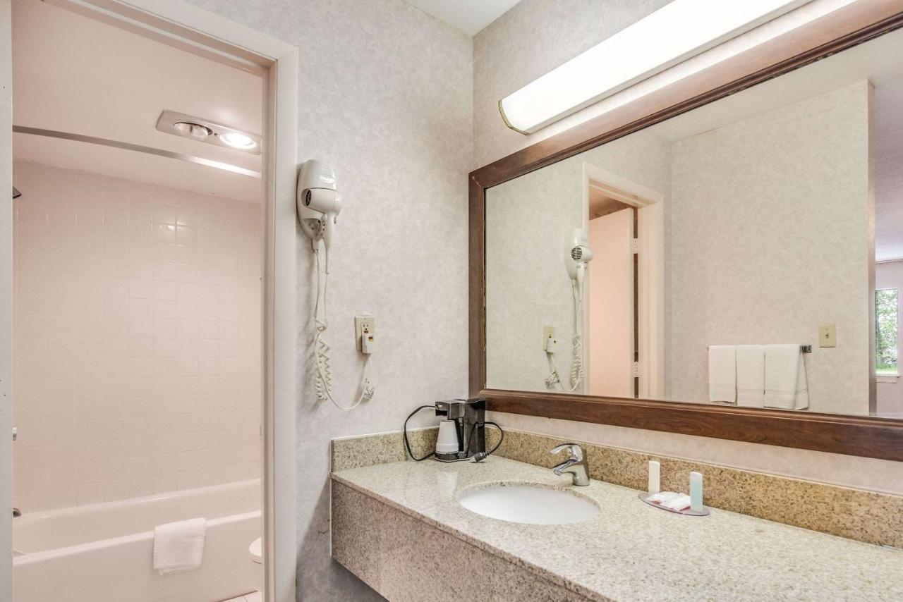 Economy Inn Norge Экстерьер фото