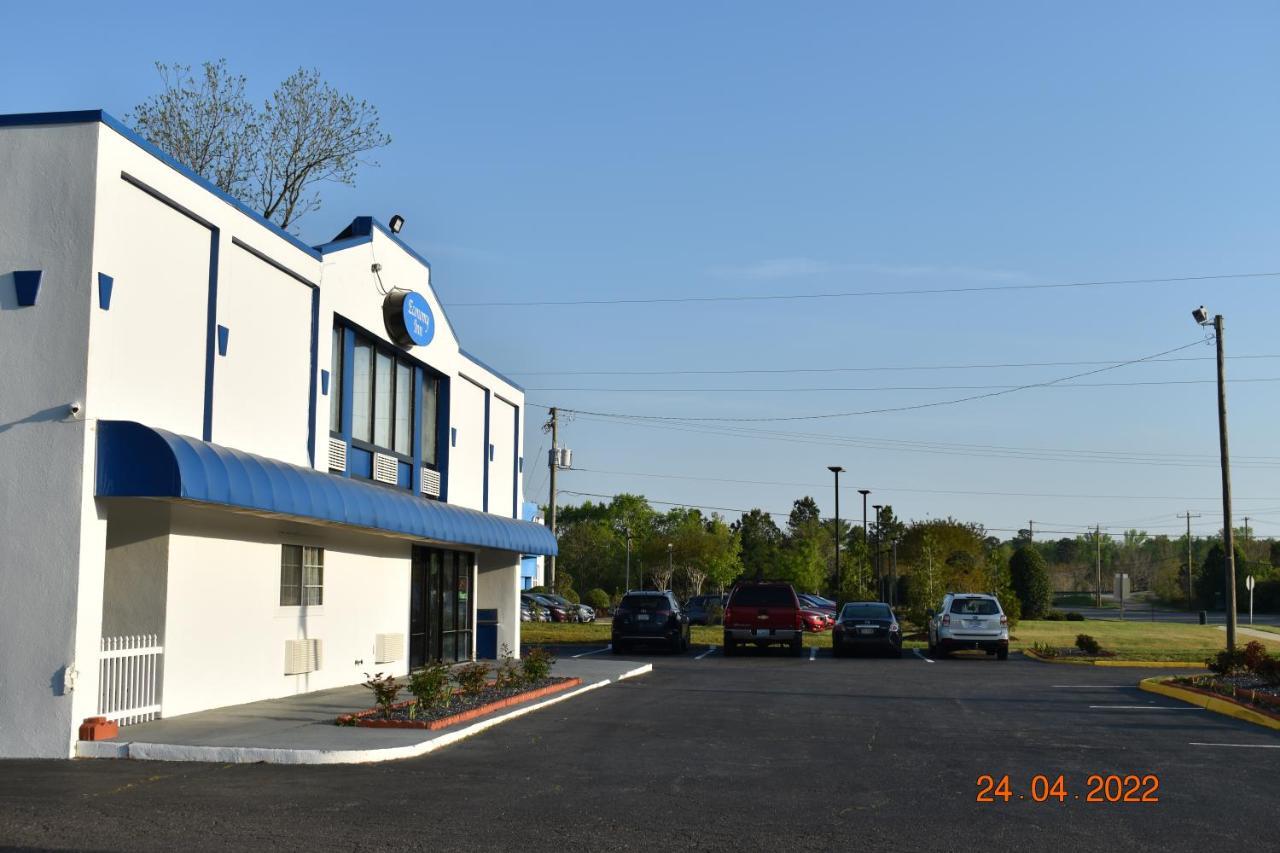 Economy Inn Norge Экстерьер фото