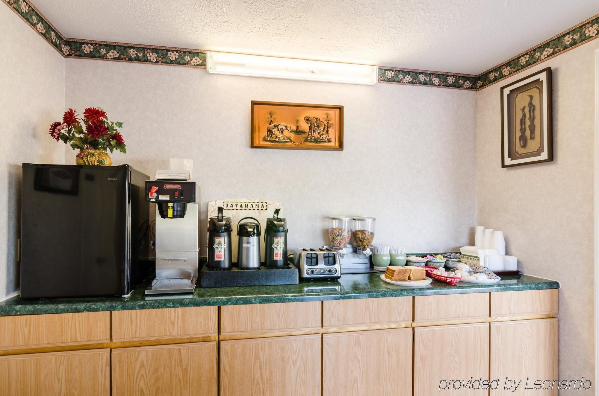 Economy Inn Norge Экстерьер фото